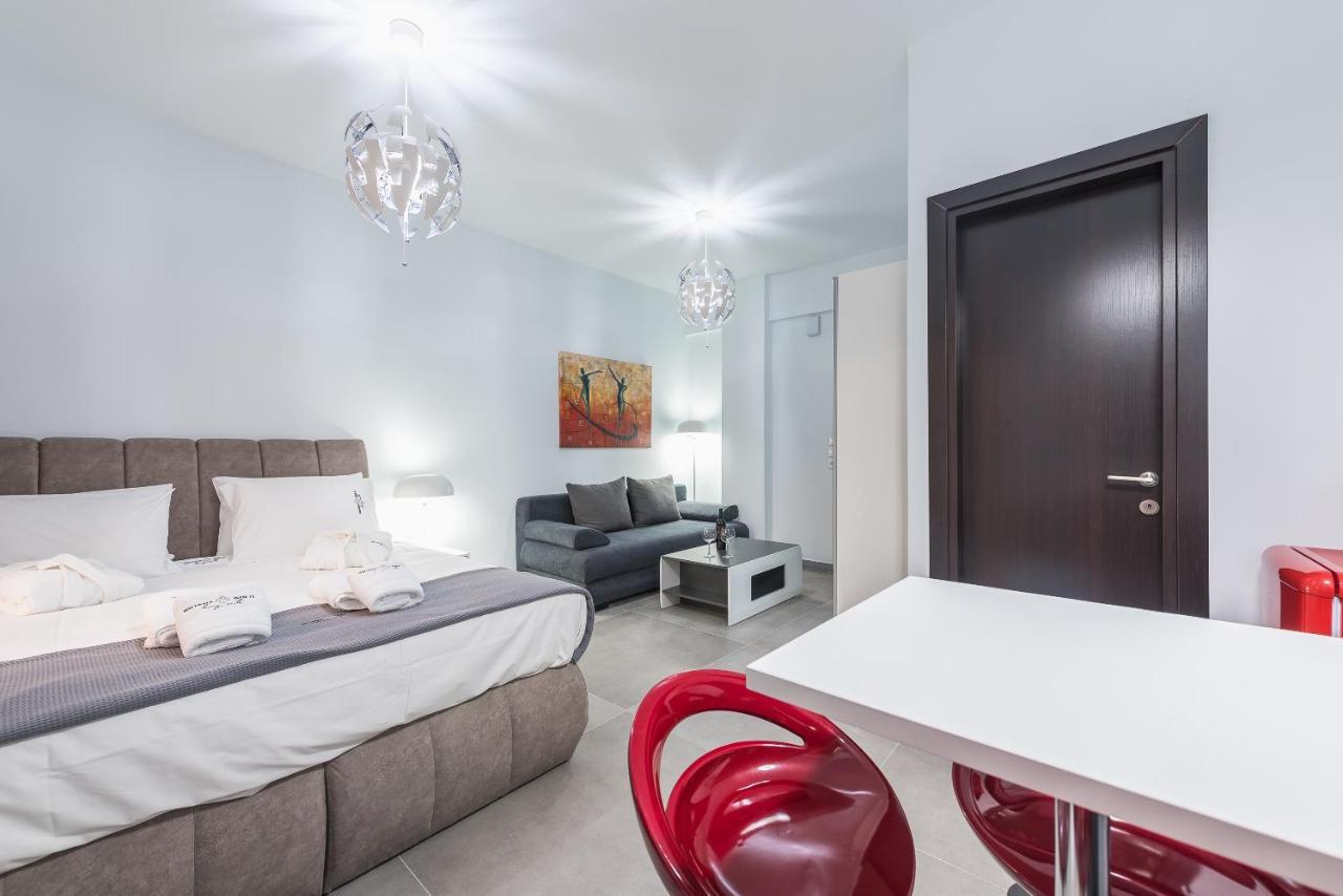 Iguana Gold Luxury Suites 1Min From Ermou Str Atenas Exterior foto