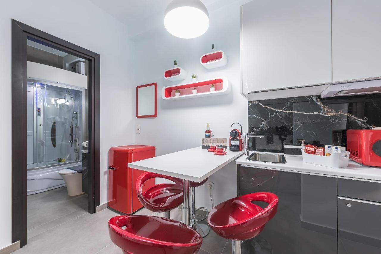 Iguana Gold Luxury Suites 1Min From Ermou Str Atenas Exterior foto